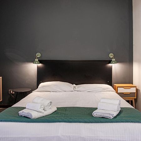 ואדה Oleandri Suite Hotel מראה חיצוני תמונה