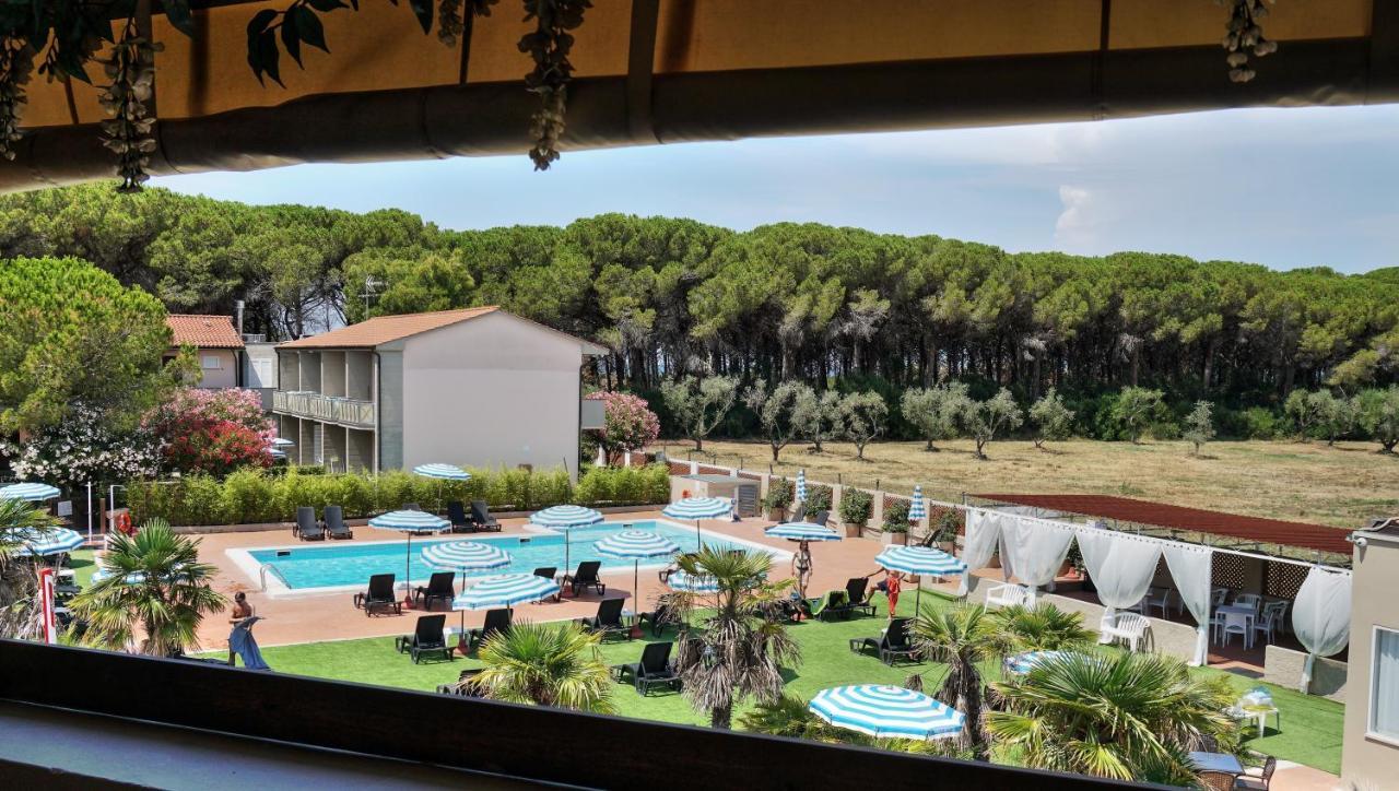 ואדה Oleandri Suite Hotel מראה חיצוני תמונה