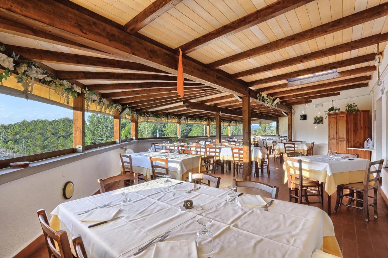 ואדה Oleandri Suite Hotel מראה חיצוני תמונה
