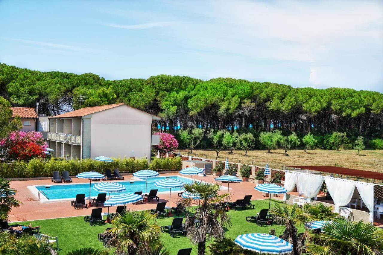ואדה Oleandri Suite Hotel מראה חיצוני תמונה