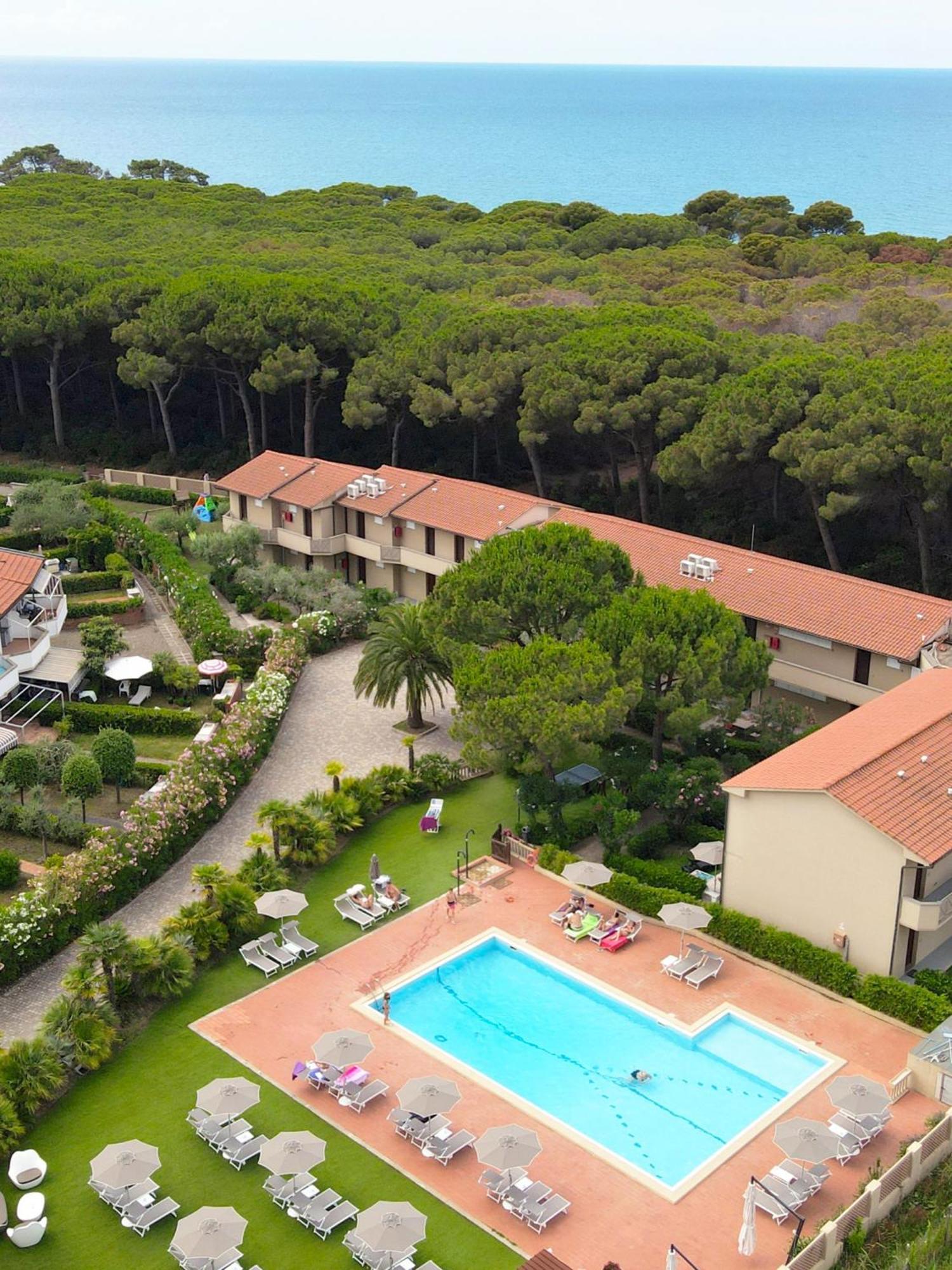 ואדה Oleandri Suite Hotel מראה חיצוני תמונה