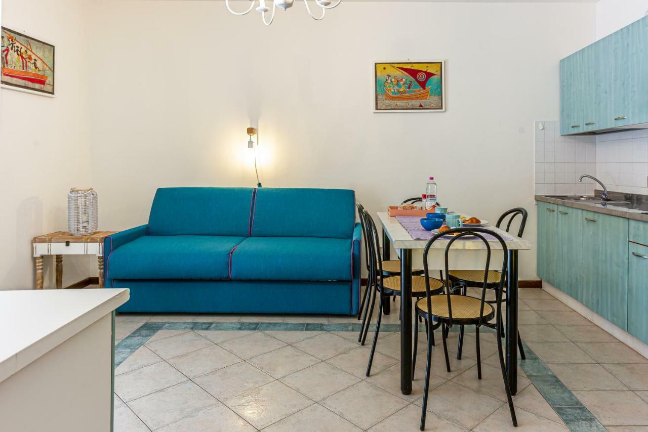 ואדה Oleandri Suite Hotel מראה חיצוני תמונה