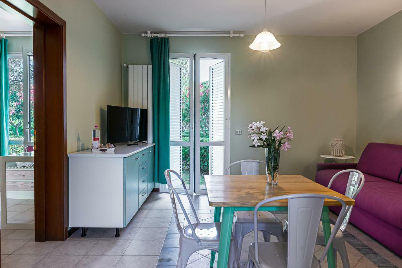 ואדה Oleandri Suite Hotel מראה חיצוני תמונה